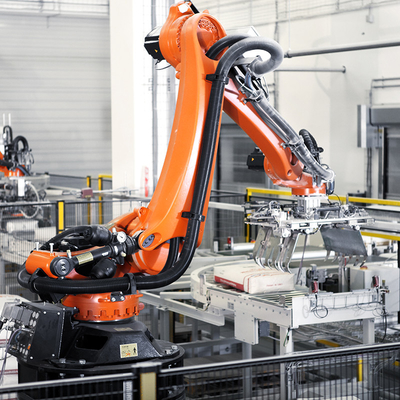 KUKA KR 180 R3200 PA 유료물 180kg GNGBS 로봇 접착기와 함께