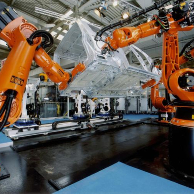 KUKA KR 240 R3330 CNGBS 선형 가이드 레일로 자동 기계 유료물 240kg 로봇 팔