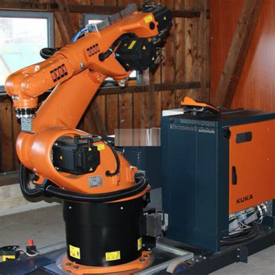 KUKA KR 360 R2830 F CNGBS 손가락 잡기 및 로봇 드레스 팩과 함께