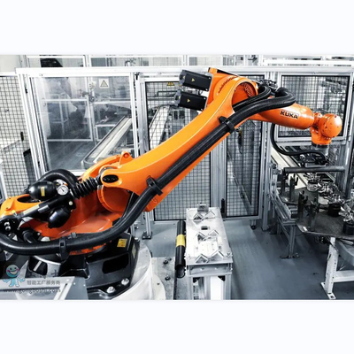 KUKA KR 210 R2700 엔진 조립을 위한 CNGBS 선형 가이드와 함께 산업용 로봇을 선택 및 배치