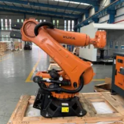 KUKA KR 210 R2700 엔진 조립을 위한 CNGBS 선형 가이드와 함께 산업용 로봇을 선택 및 배치