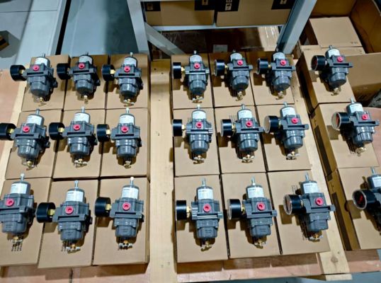 Fisher 67CFR 시리즈 계기 공급 조절기 67CFR 67CFR-239 67CFR-600