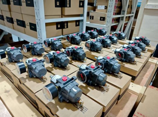 Fisher 67CFR 시리즈 계기 공급 조절기 67CFR 67CFR-239 67CFR-600