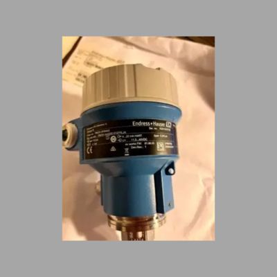 Endress+Hauser ProlineProwirl D200 와류 유량계와 Cerabar PMC51B 압력 트랜스미터가 장착된 감압 및 온도 스테이션