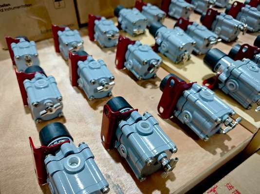 Masoneilan 78 시리즈 밸브 포지셔너 5-100psi 1/4NPT 압력 릴리프