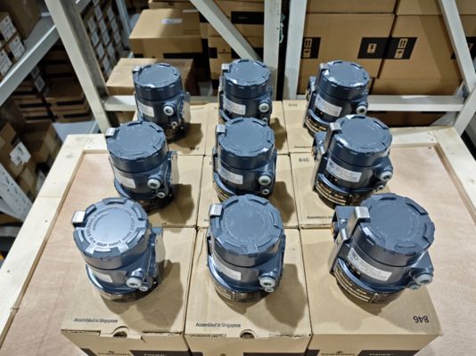 고온, 고압, 부식성, 위험 환경용 Fisher 846 I/P 컨버터 & DVC6200 포지셔너가 장착된 제어 밸브