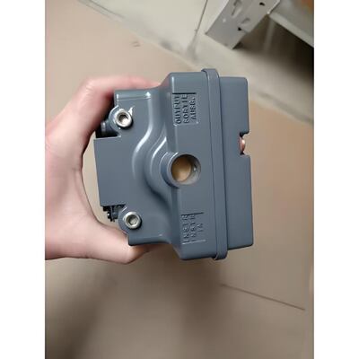 Fisher 3661 전자 공압 밸브 포지셔너, 통합 바이패스 및 4-20mA DC 제어를 위한 포스 밸런스 설계