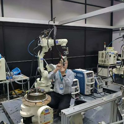 OTC를 위한 자동 용접 로봇을 물자 취급하는 아크 용접을 위한 로봇 용접 워크스테이션 FD-V25 6 축선 로봇
