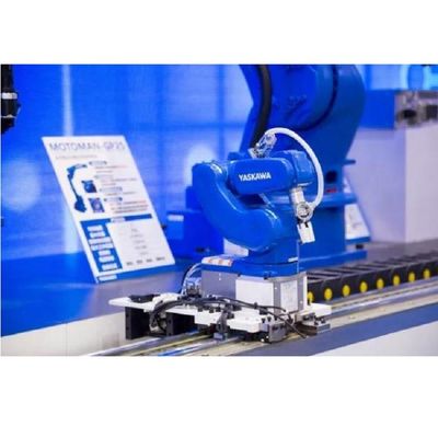7KG 화물과 GP7 산업용 로봇 가격과 소재 취급을 위한 YRC1000 CNC 제어기