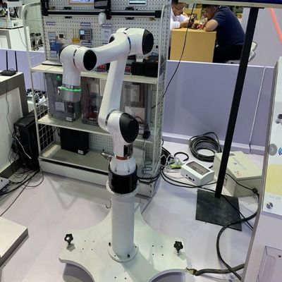 골라내어 붙이기 로봇 팔 장난 잘 하는 E10 1300 밀리미터는 조립 로보트에 손을 뻗습니다