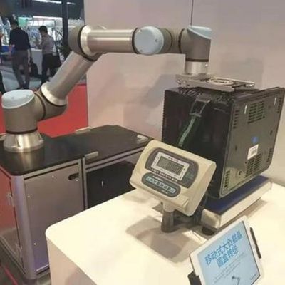 포장되기 위한 코봇 로봇으로서의 16KG 화물 조종자와 빠르고 정확한 협력적 로봇 UR 16e